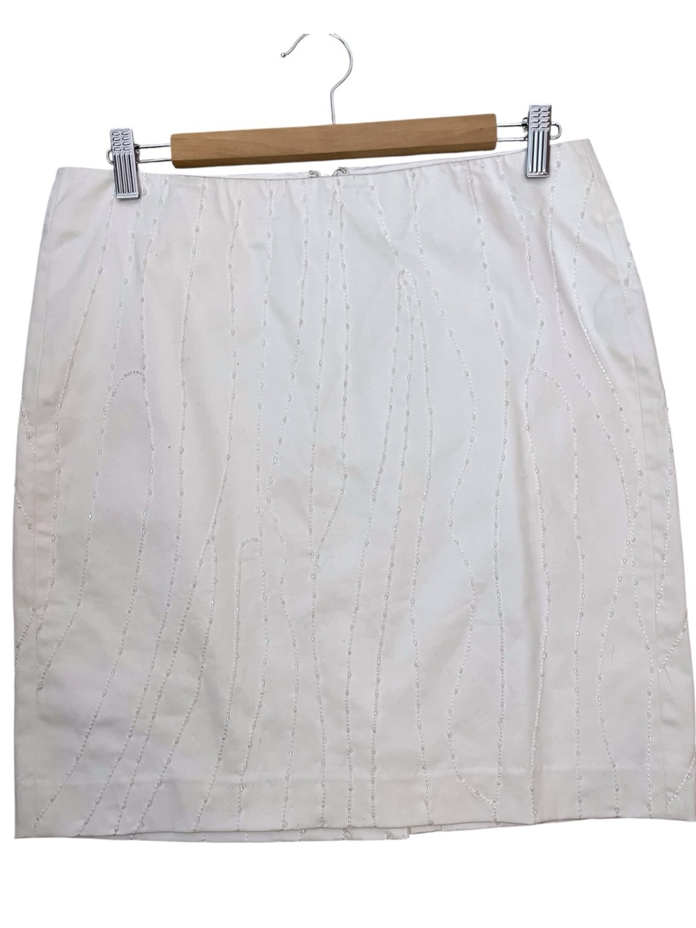 Magaschoni White Beaded Pencil Skirt Size 8 Short Straight Summer Party Bride